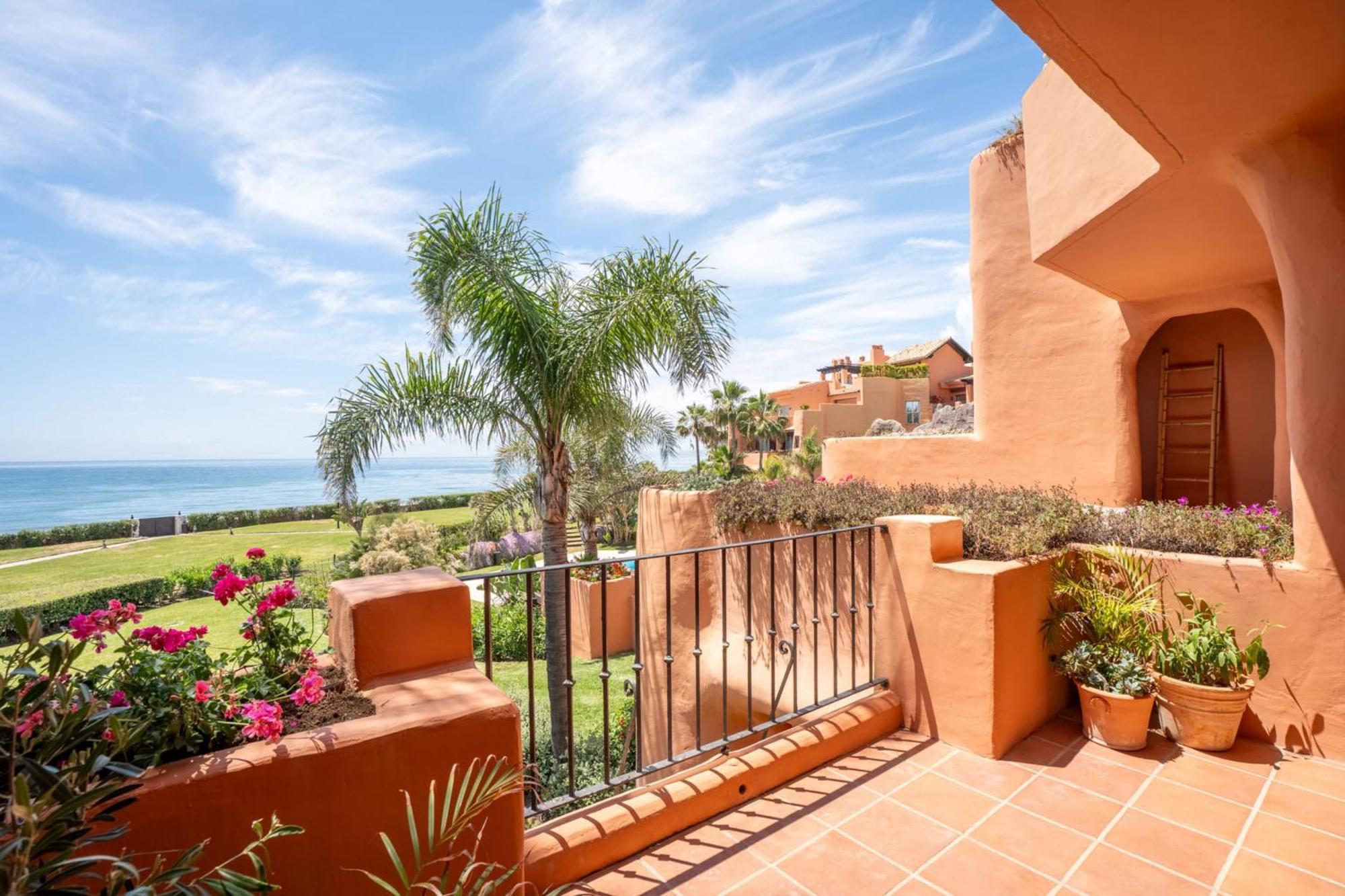 Exclusive 1 Line In With Panoramic Views