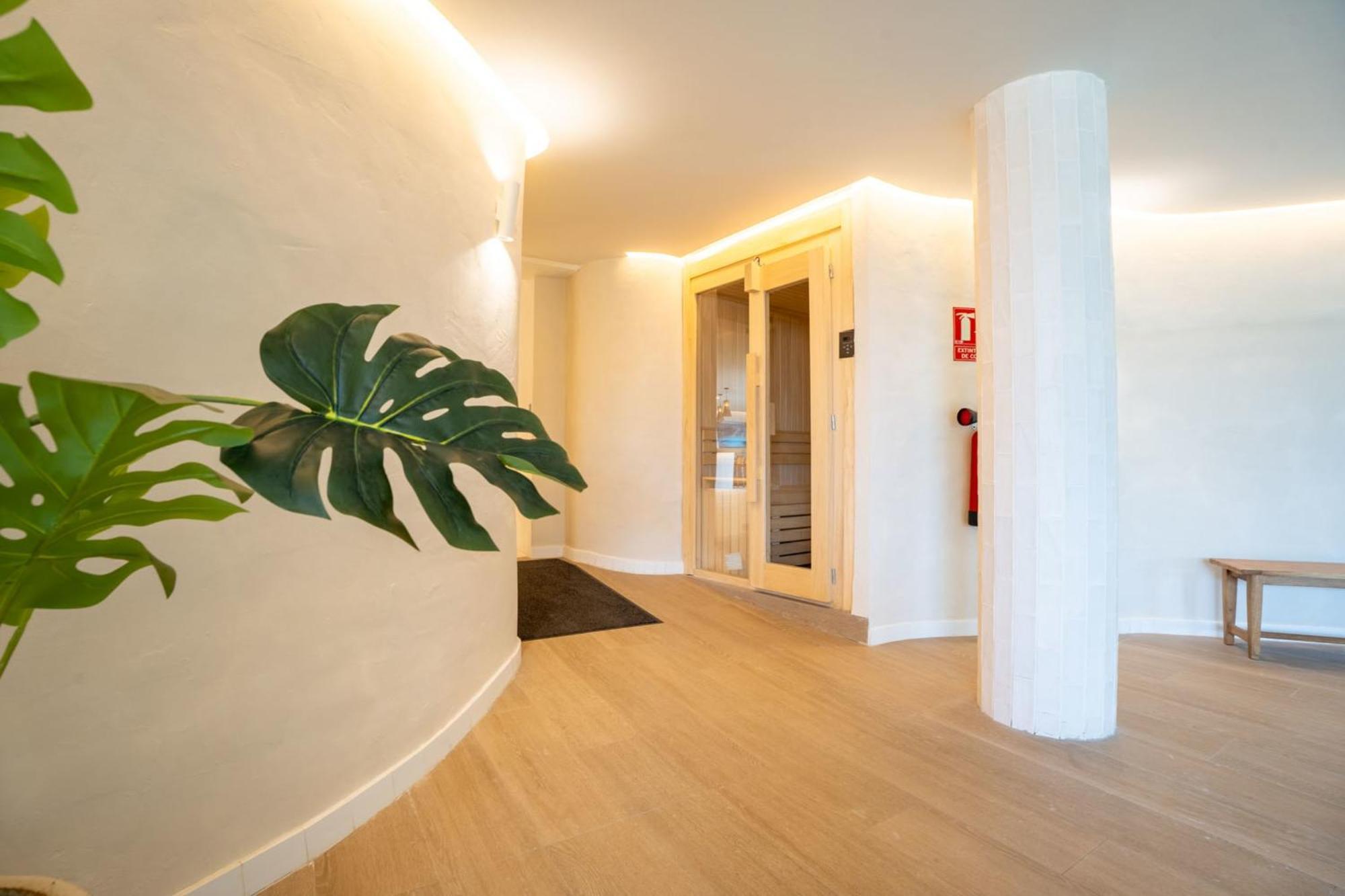 Exclusive 1 Line In With Panoramic Views Apartment Marbella