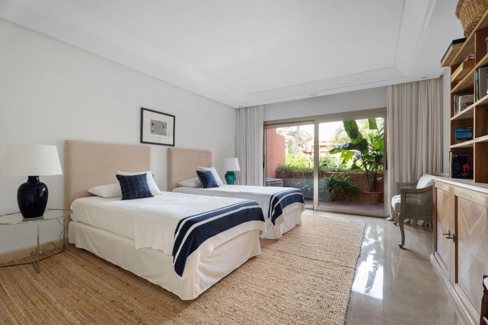 Exclusive 1 Line In With Panoramic Views * Marbella
