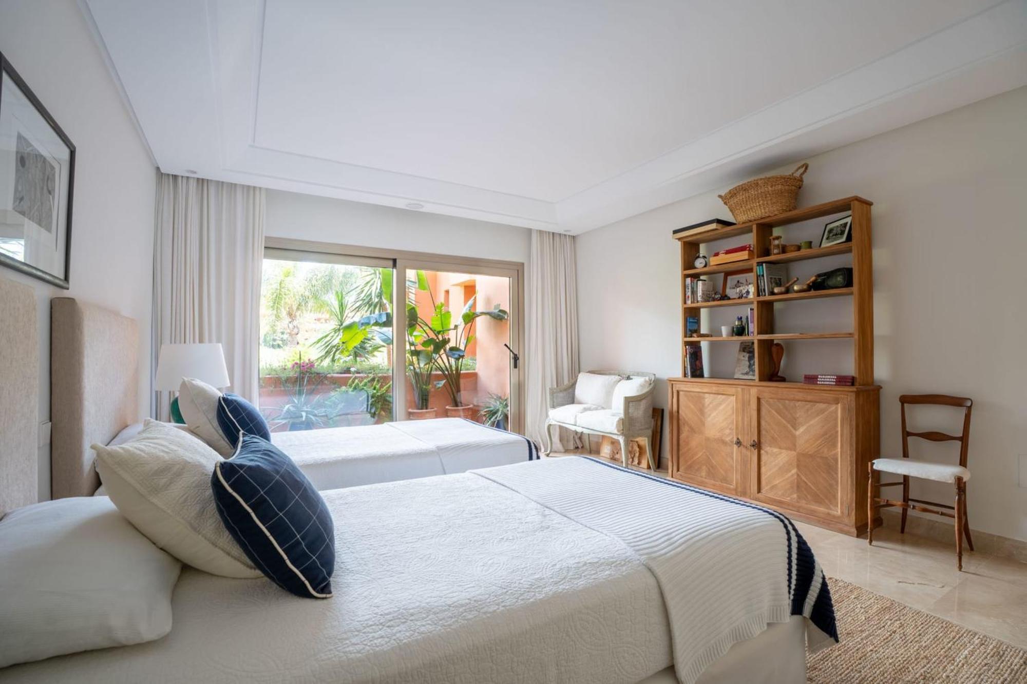 Exclusive 1 Line In With Panoramic Views Apartment Marbella